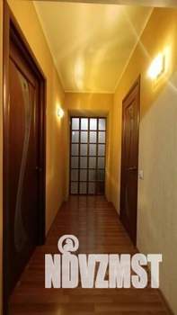 Коттедж 107м², 2-этажный, участок 7 сот.