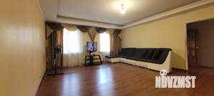 Дом 215м², 2-этажный, участок 4 сот.