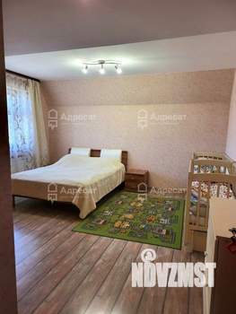 Дом 393м², 3-этажный, участок 10 сот.