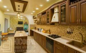 Дом 220м², 2-этажный, участок 6 сот.