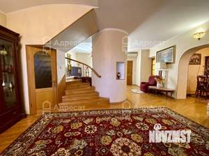 Дом 259м², 2-этажный, участок 12 сот.