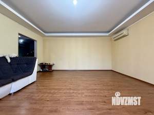 Дом 215м², 2-этажный, участок 4 сот.