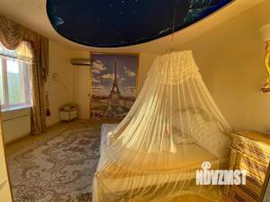 Дом 500м&sup2;, 2-этажный, посуточно, 