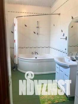 Коттедж 250м², 3-этажный, на длительный срок, 