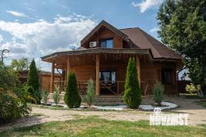 Дом 320м&sup2;, 2-этажный, посуточно, 