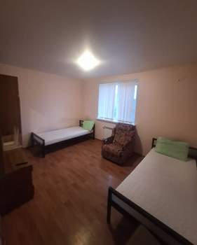 Дом 200м², 2-этажный, на длительный срок, 