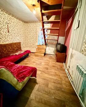 Дом 40м², 2-этажный, на длительный срок, 