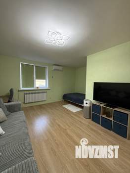 Дом 250м², 2-этажный, участок 18 сот.  