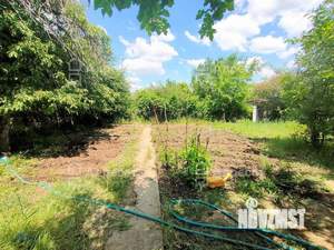 Дом 30м², 2-этажный, участок 5 сот.  