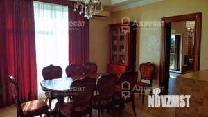 Дом 250м², 3-этажный, участок 11 сот.  