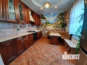 Дом 227м&sup2;, 2-этажный, участок 7 сот.  