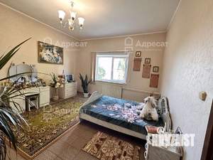 Дом 273м², 3-этажный, участок 10 сот.  