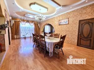 Дом 296м², 3-этажный, участок 5 сот.  