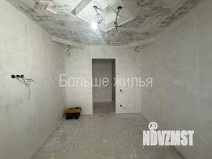 Дом 271м&sup2;, 3-этажный, участок 8 сот.  