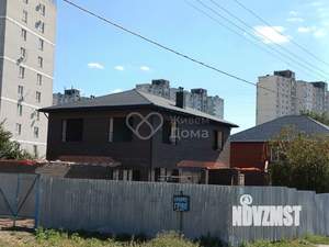 Дом 200м&sup2;, 2-этажный, участок 9 сот.  