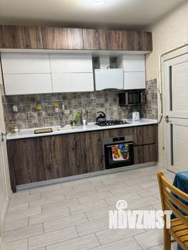 Дом 184м², 2-этажный, участок 3 сот.  
