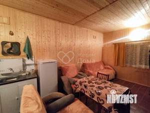 Дом 25м², 2-этажный, участок 10 сот.  