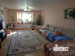 Дом 292м², 3-этажный, участок 11 сот.  