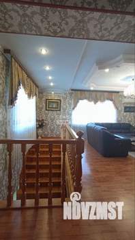 Коттедж 341м², 2-этажный, участок 6 сот.  