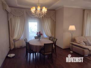 Коттедж 270м², 3-этажный, участок 6 сот.  