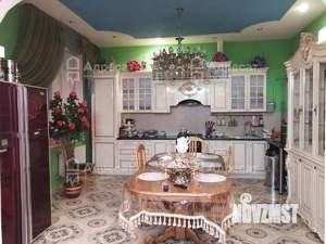 Дом 330м², 3-этажный, участок 6 сот.  