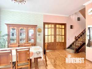 Дом 240м², 2-этажный, участок 7 сот.  