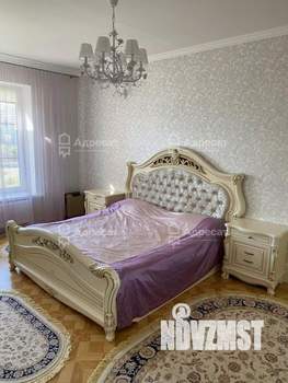 Дом 289м², 3-этажный, участок 9 сот.  