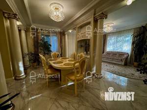 Дом 266м², 2-этажный, участок 6 сот.  