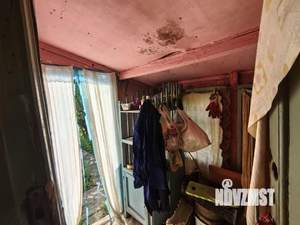 Дом 10м², 2-этажный, участок 6 сот.  