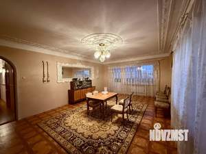 Дом 272м², 3-этажный, участок 6 сот.  