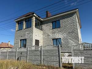 Дом 204м², 2-этажный, участок 8 сот.  