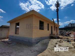 Дом 120м², 2-этажный, участок 6 сот.  
