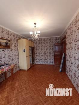 Дом 327м², 3-этажный, участок 7 сот.  