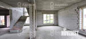 Дом 280м², 2-этажный, участок 9 сот.  