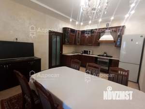 Дом 318м², 3-этажный, участок 5 сот.  