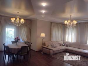 Коттедж 270м², 3-этажный, участок 6 сот.  