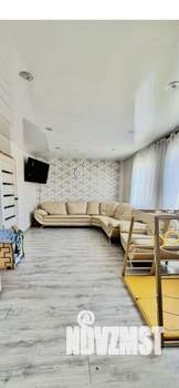 Дом 184м², 2-этажный, участок 10 сот.  