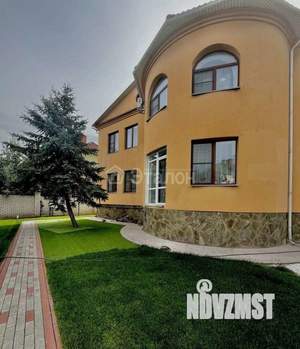 Дом 453м², 3-этажный, участок 9 сот.  