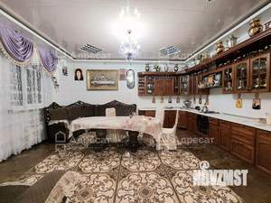 Дом 394м², 3-этажный, участок 6 сот.  