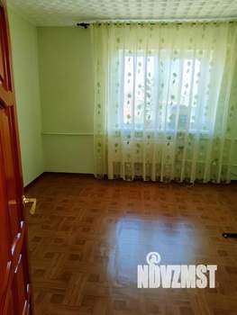 Дом 240м², 3-этажный, участок 5 сот.  