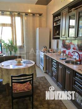 Дом 450м², 3-этажный, участок 12 сот.  