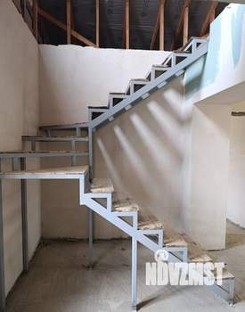 Дом 193м², 3-этажный, участок 6 сот.  