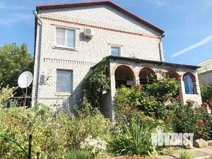 Коттедж 196м², 2-этажный, участок 6 сот.  