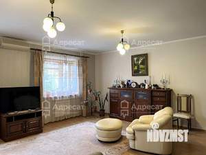 Дом 353м², 2-этажный, участок 7 сот.  