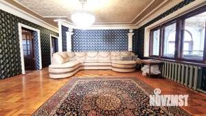 Дом 353м², 3-этажный, участок 6 сот.  