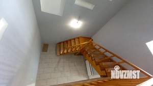 Дом 260м², 3-этажный, участок 6 сот.  