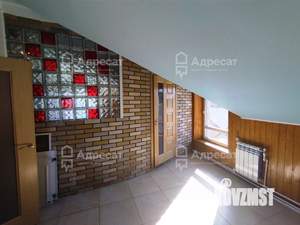 Дом 260м², 3-этажный, участок 6 сот.  