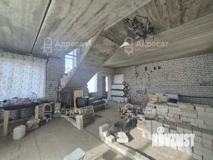 Дом 177м&sup2;, 3-этажный, участок 6 сот.  