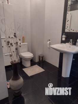 Коттедж 270м², 3-этажный, участок 6 сот.  