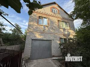 Дом 241м², 2-этажный, участок 12 сот.  